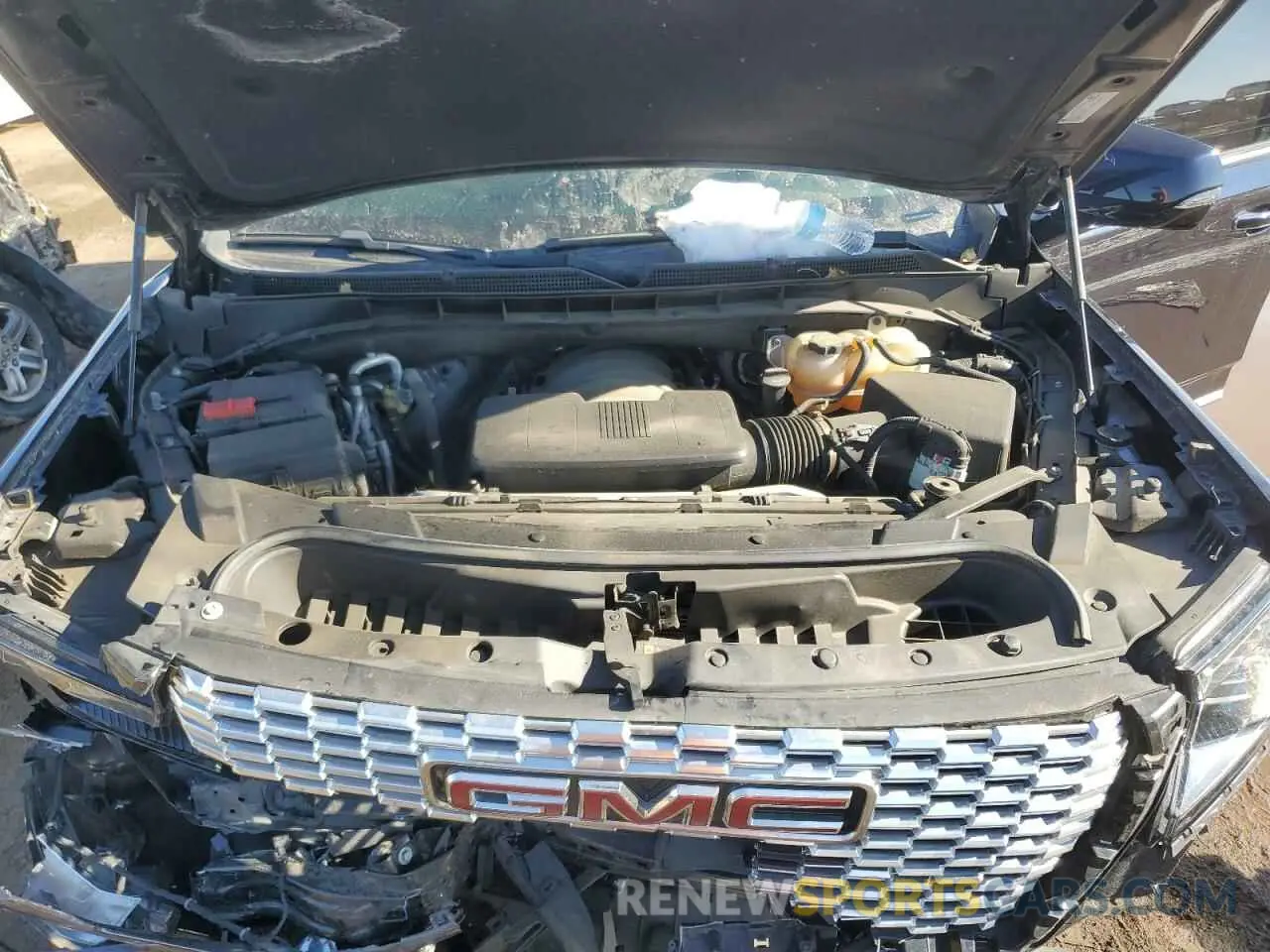 12 Photograph of a damaged car 1GKS2JKL3NR298504 GMC YUKON 2022