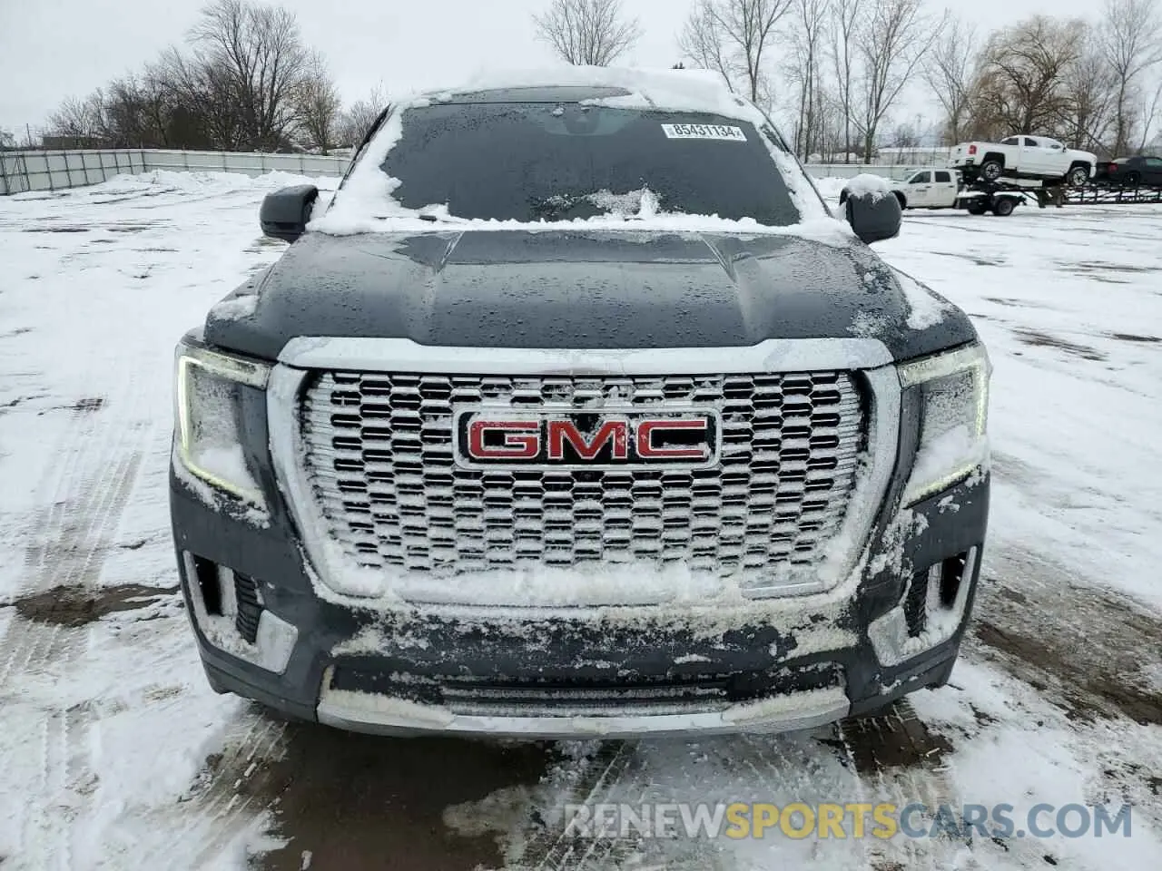 5 Photograph of a damaged car 1GKS2JKL6NR166949 GMC YUKON 2022