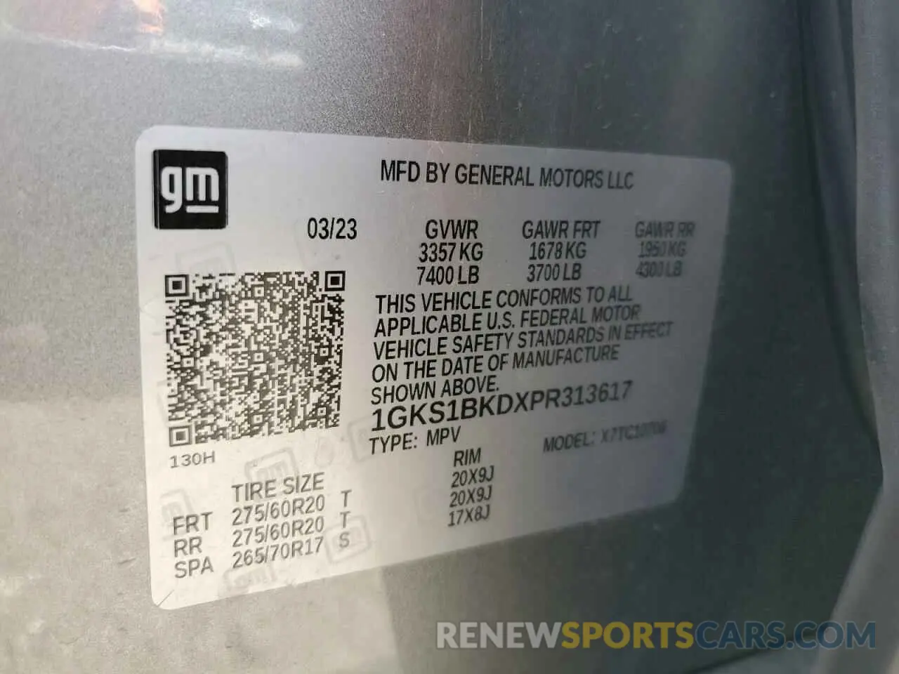 13 Photograph of a damaged car 1GKS1BKDXPR313617 GMC YUKON 2023