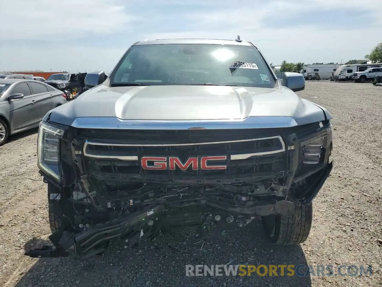 5 Photograph of a damaged car 1GKS1BKDXPR313617 GMC YUKON 2023