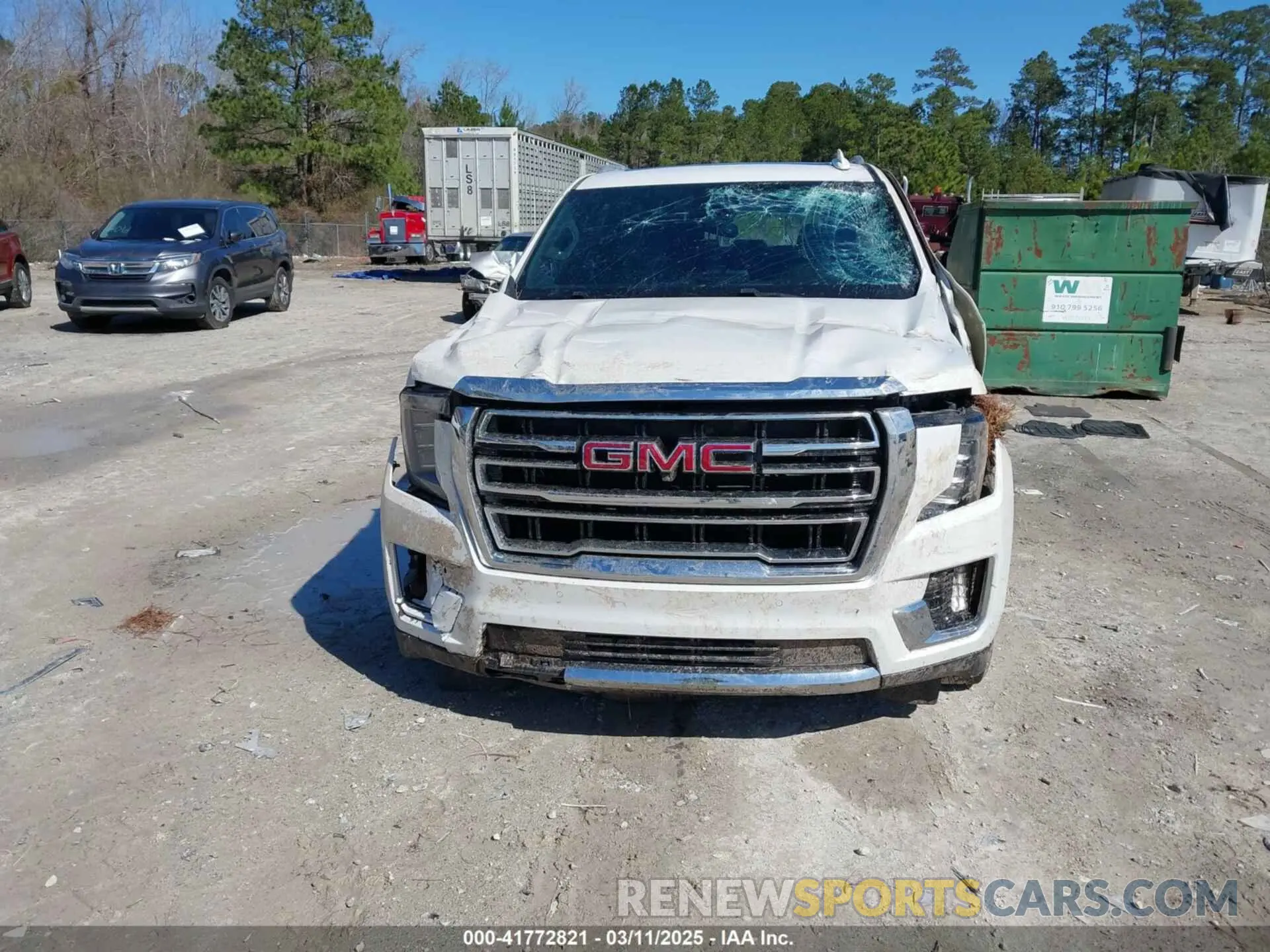 6 Photograph of a damaged car 1GKS1BKT2PR512815 GMC YUKON 2023