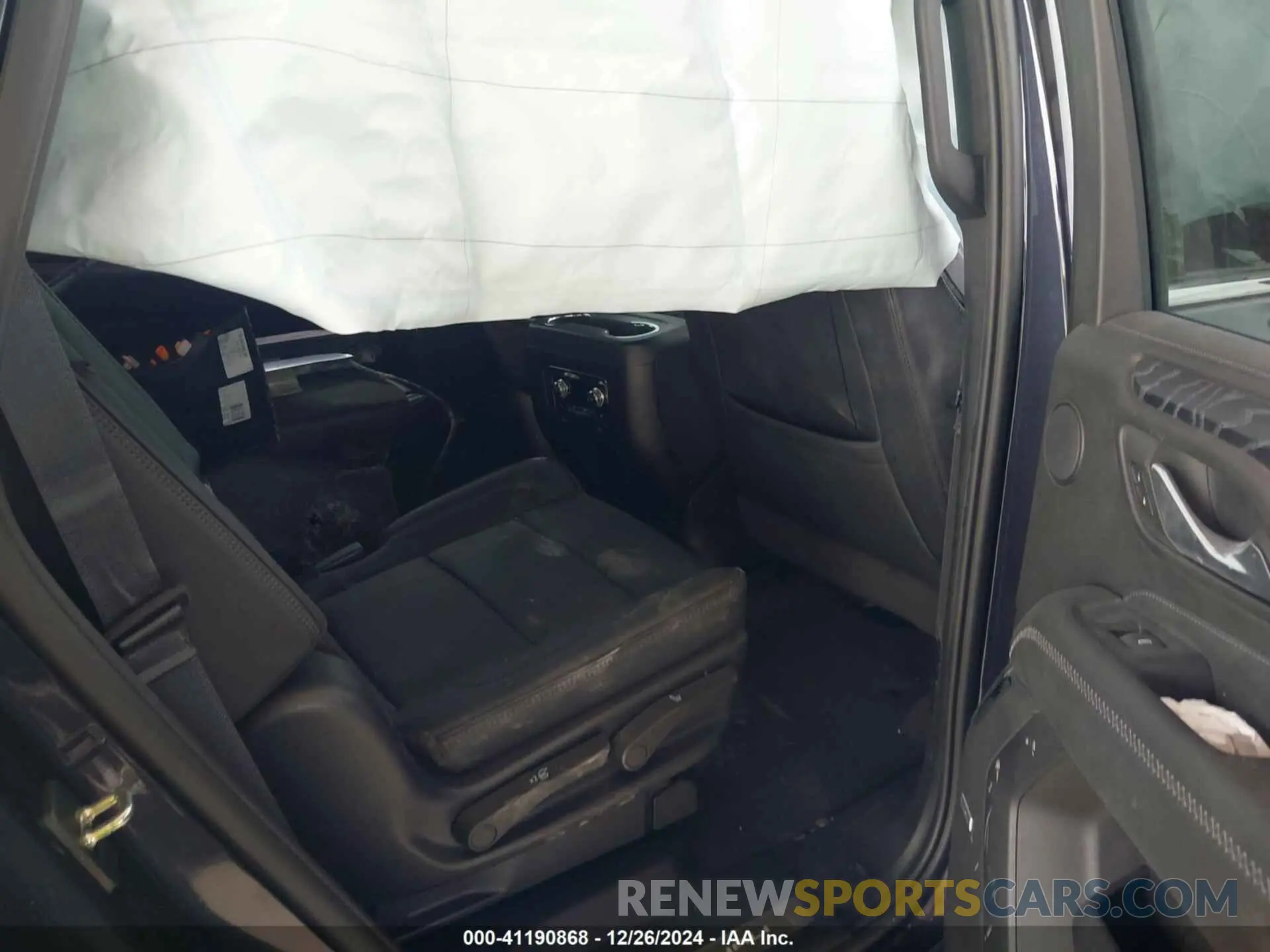 8 Photograph of a damaged car 1GKS1DKL2PR263170 GMC YUKON 2023