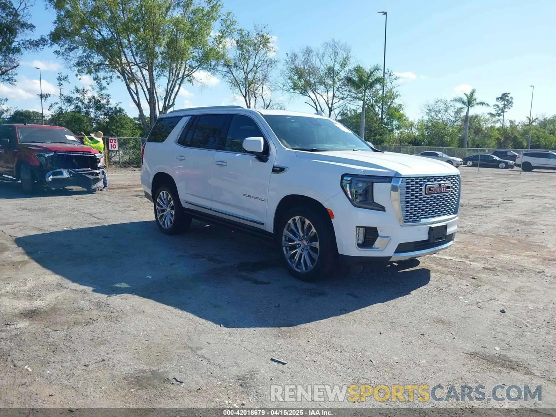 1 Photograph of a damaged car 1GKS1DKL2PR303909 GMC YUKON 2023