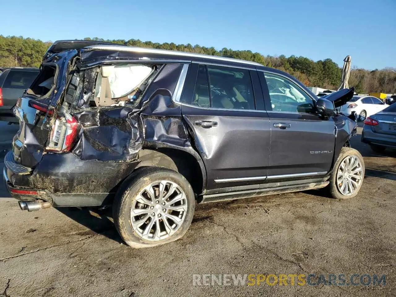 3 Photograph of a damaged car 1GKS1DKL9PR275963 GMC YUKON 2023