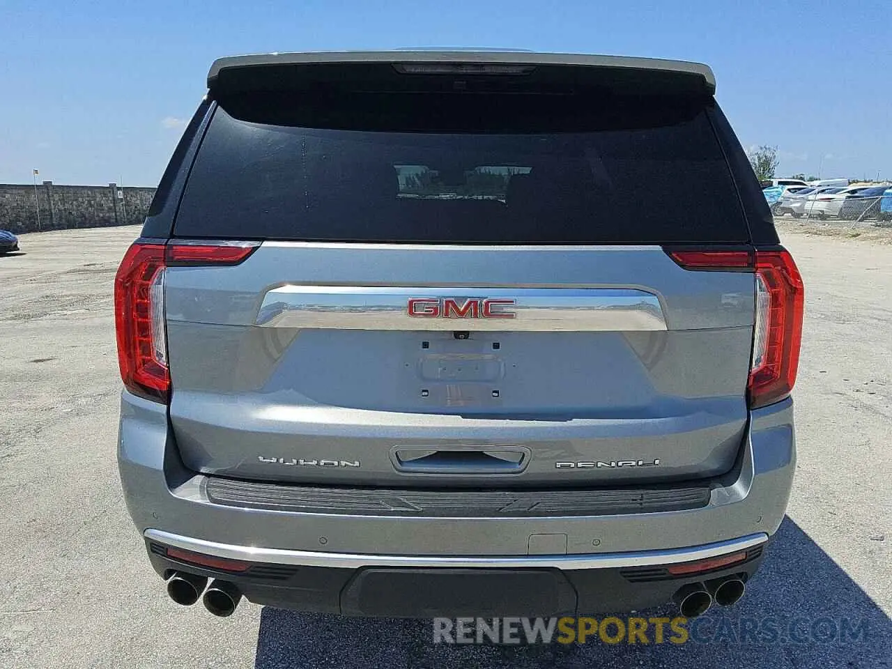 6 Photograph of a damaged car 1GKS1DKLXPR339931 GMC YUKON 2023