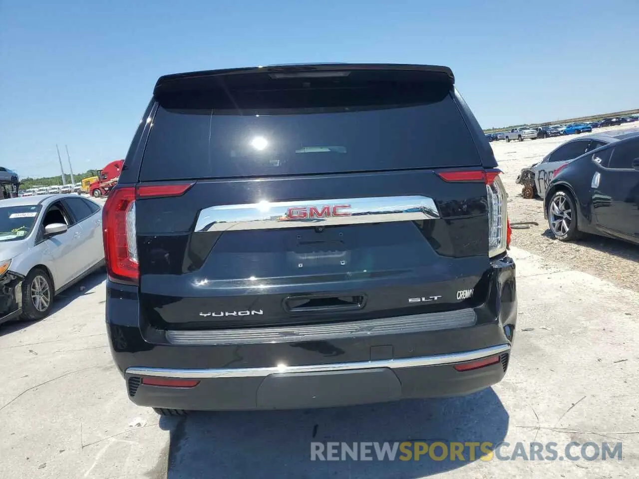 6 Photograph of a damaged car 1GKS1GKD4PR430963 GMC YUKON 2023