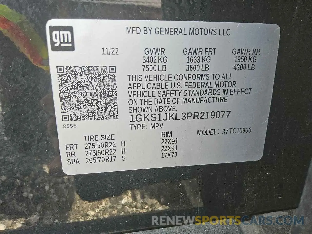 13 Photograph of a damaged car 1GKS1JKL3PR219077 GMC YUKON 2023