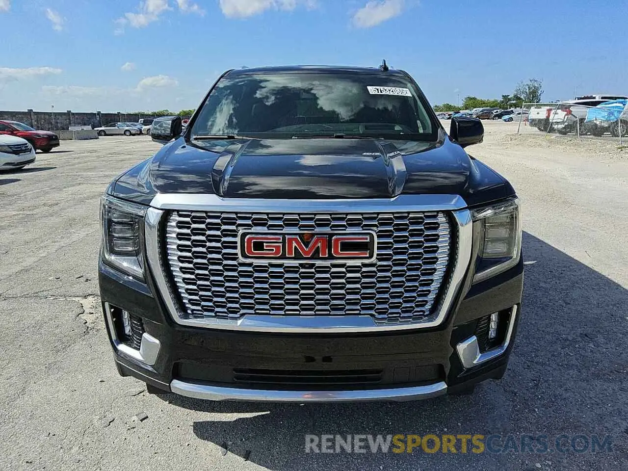 5 Photograph of a damaged car 1GKS1JKL3PR219077 GMC YUKON 2023