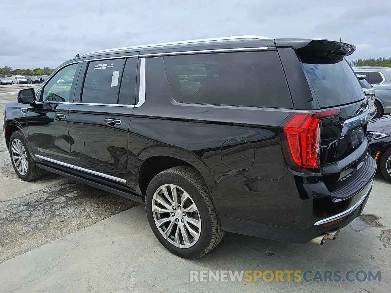 2 Photograph of a damaged car 1GKS1JKL8PR219043 GMC YUKON 2023