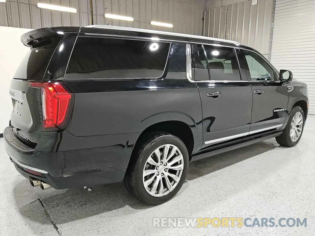 3 Photograph of a damaged car 1GKS1JKL9PR209119 GMC YUKON 2023