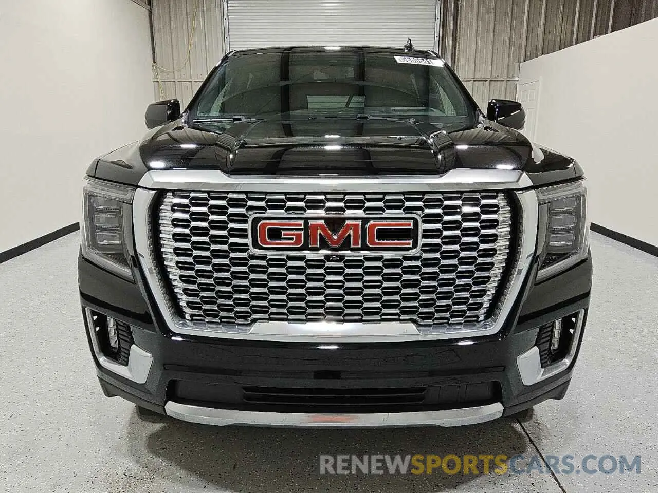 5 Photograph of a damaged car 1GKS1JKL9PR209119 GMC YUKON 2023