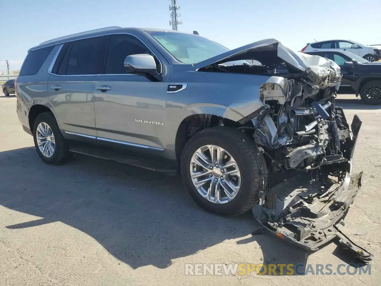 4 Photograph of a damaged car 1GKS2BKD0PR532681 GMC YUKON 2023