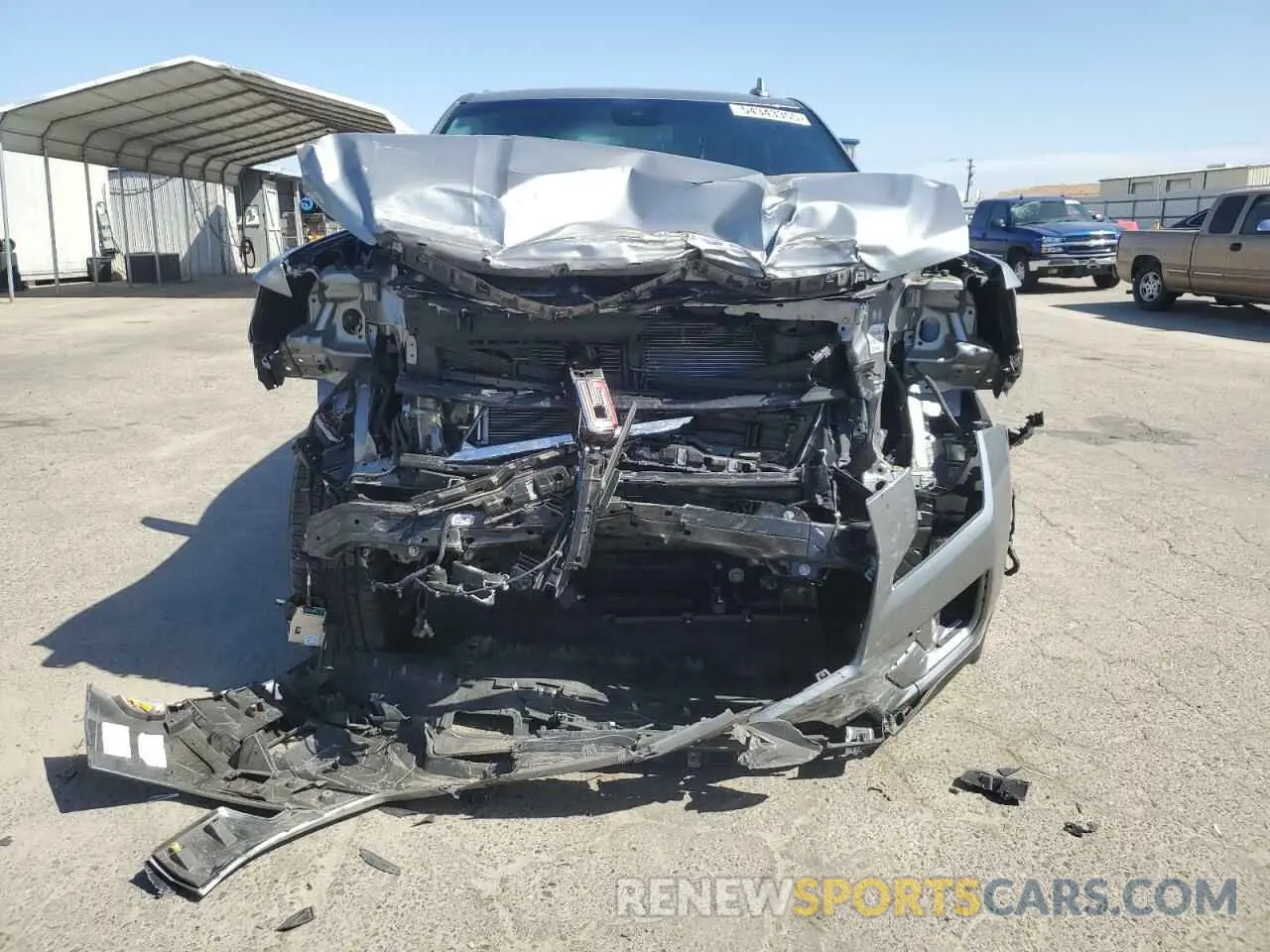 5 Photograph of a damaged car 1GKS2BKD0PR532681 GMC YUKON 2023