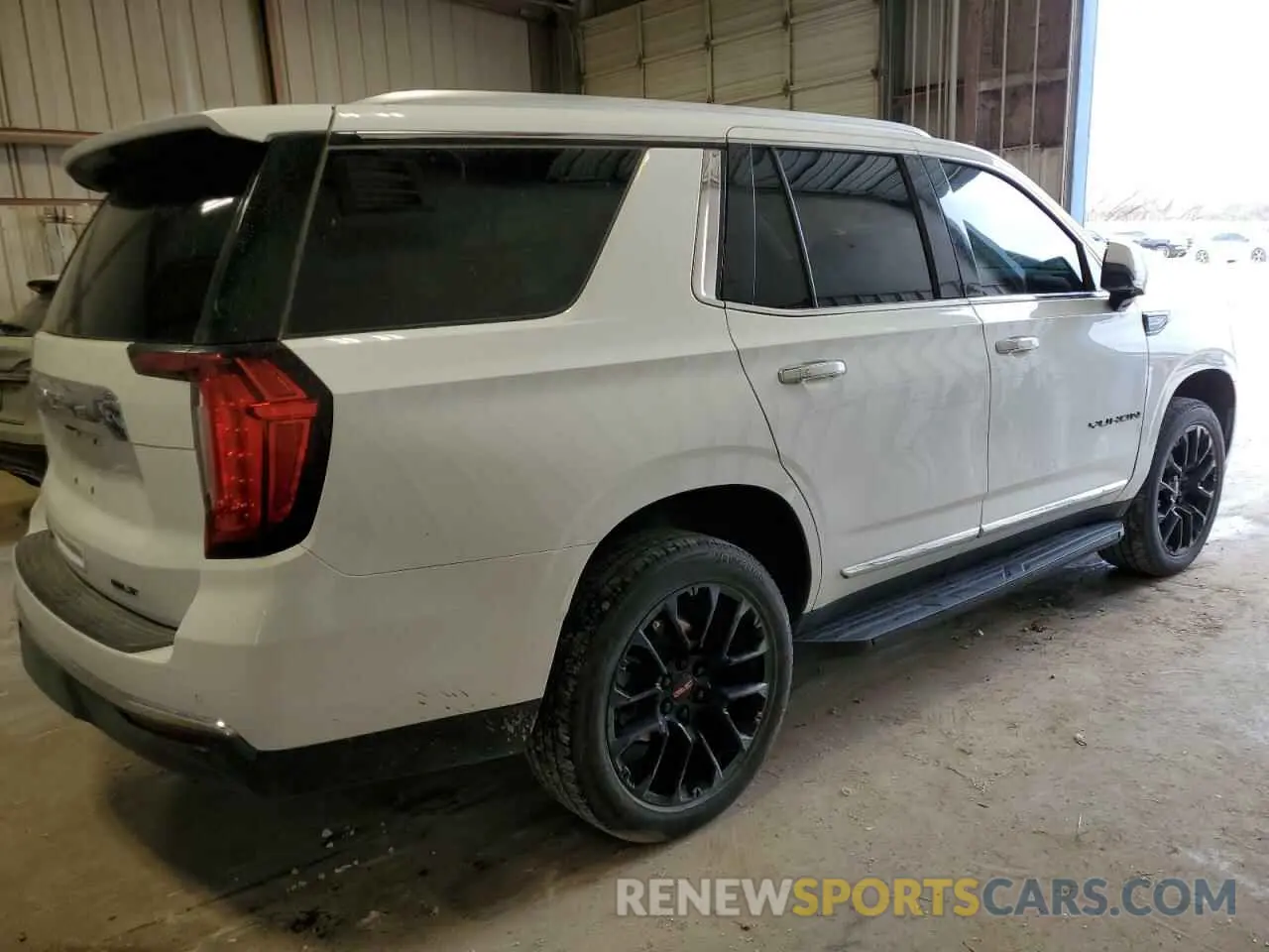 3 Photograph of a damaged car 1GKS2BKD3PR511436 GMC YUKON 2023