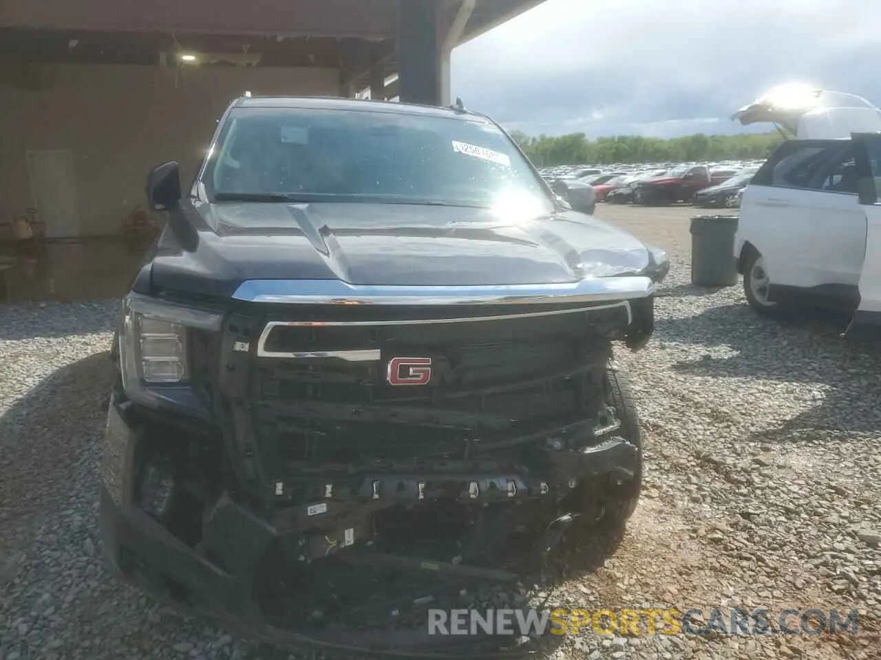 5 Photograph of a damaged car 1GKS2BKD4PR305249 GMC YUKON 2023