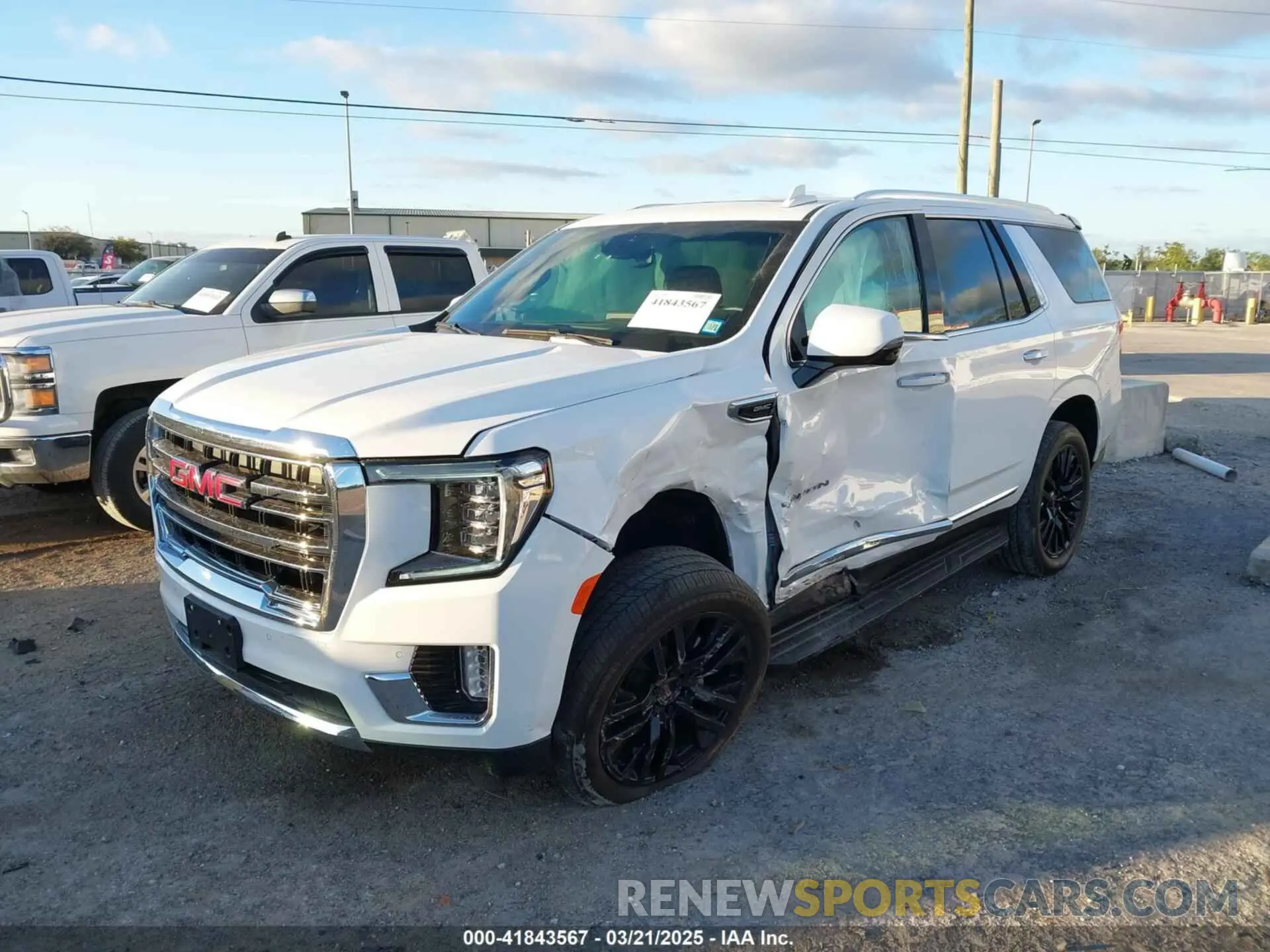 2 Photograph of a damaged car 1GKS2BKD6PR203094 GMC YUKON 2023