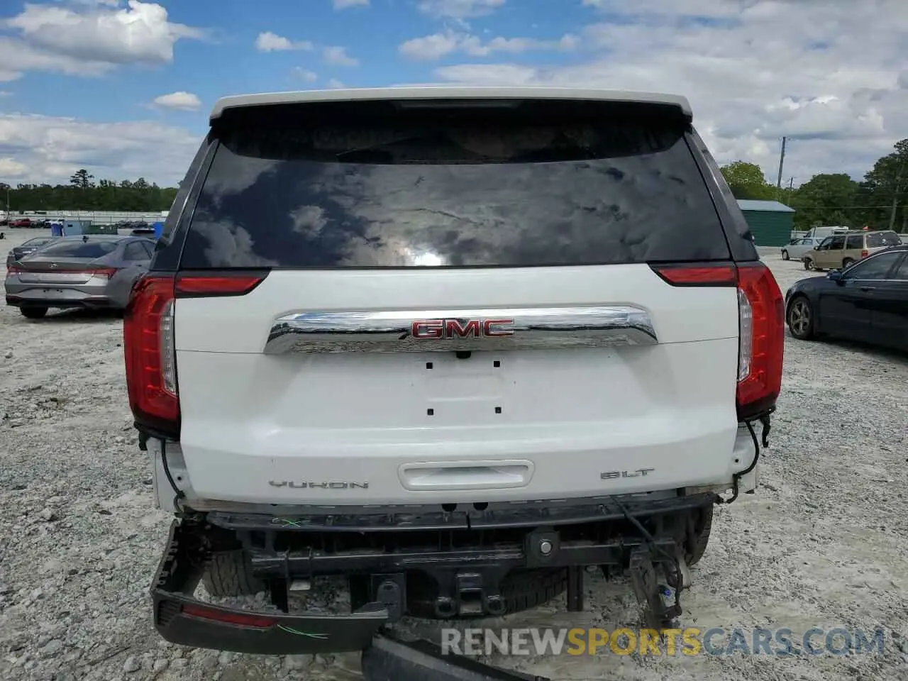 6 Photograph of a damaged car 1GKS2BKD8PR332468 GMC YUKON 2023