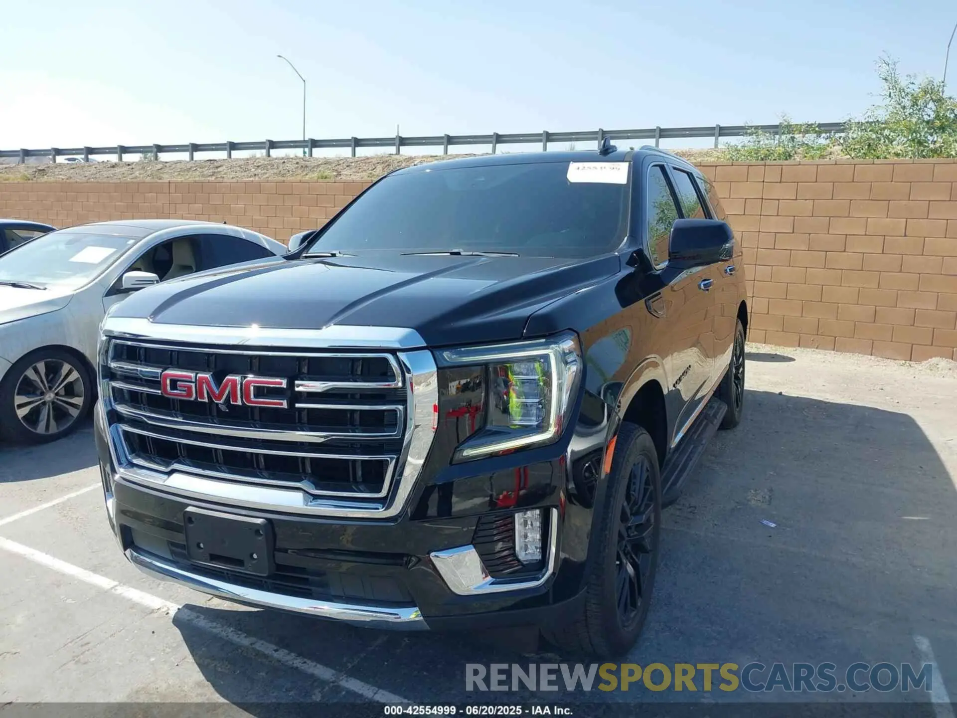 2 Photograph of a damaged car 1GKS2BKT3PR404670 GMC YUKON 2023