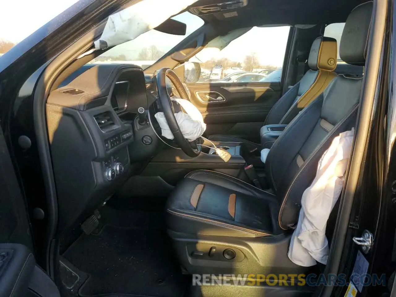 7 Photograph of a damaged car 1GKS2CKD1PR148365 GMC YUKON 2023