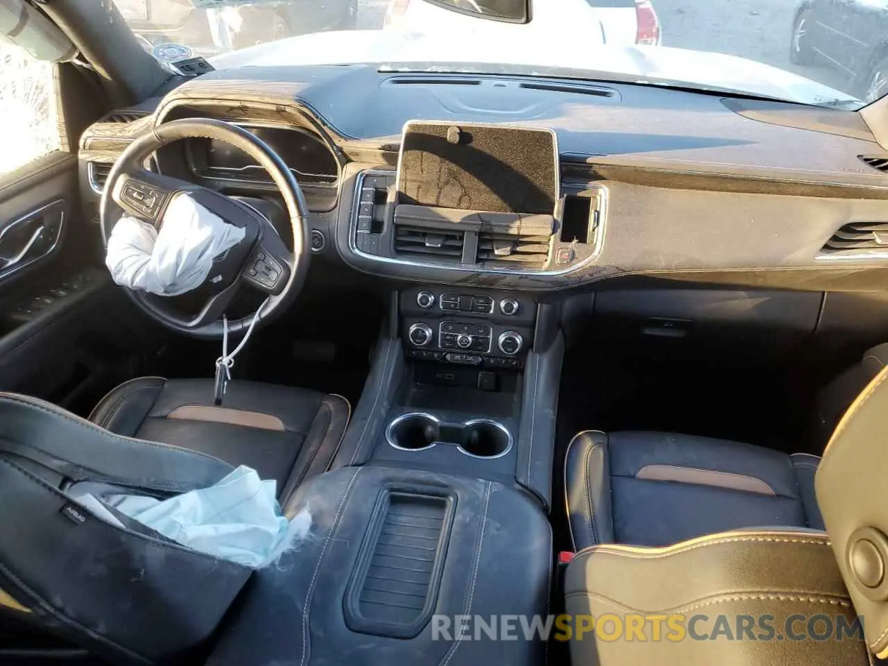 8 Photograph of a damaged car 1GKS2CKD1PR148365 GMC YUKON 2023