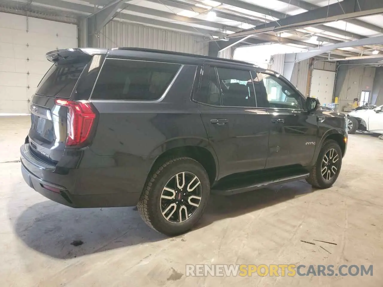 3 Photograph of a damaged car 1GKS2CKD9PR112164 GMC YUKON 2023