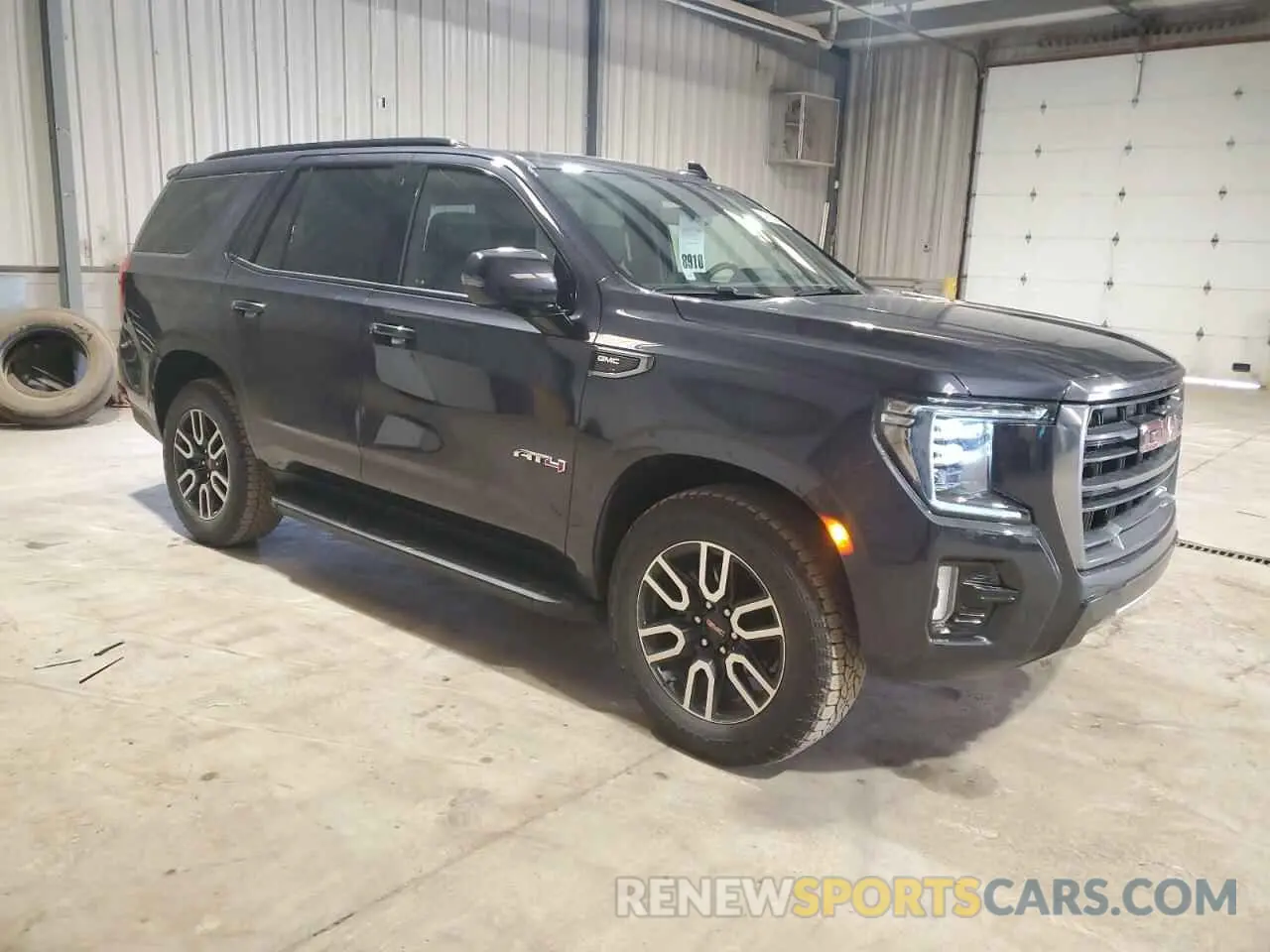 4 Photograph of a damaged car 1GKS2CKD9PR112164 GMC YUKON 2023