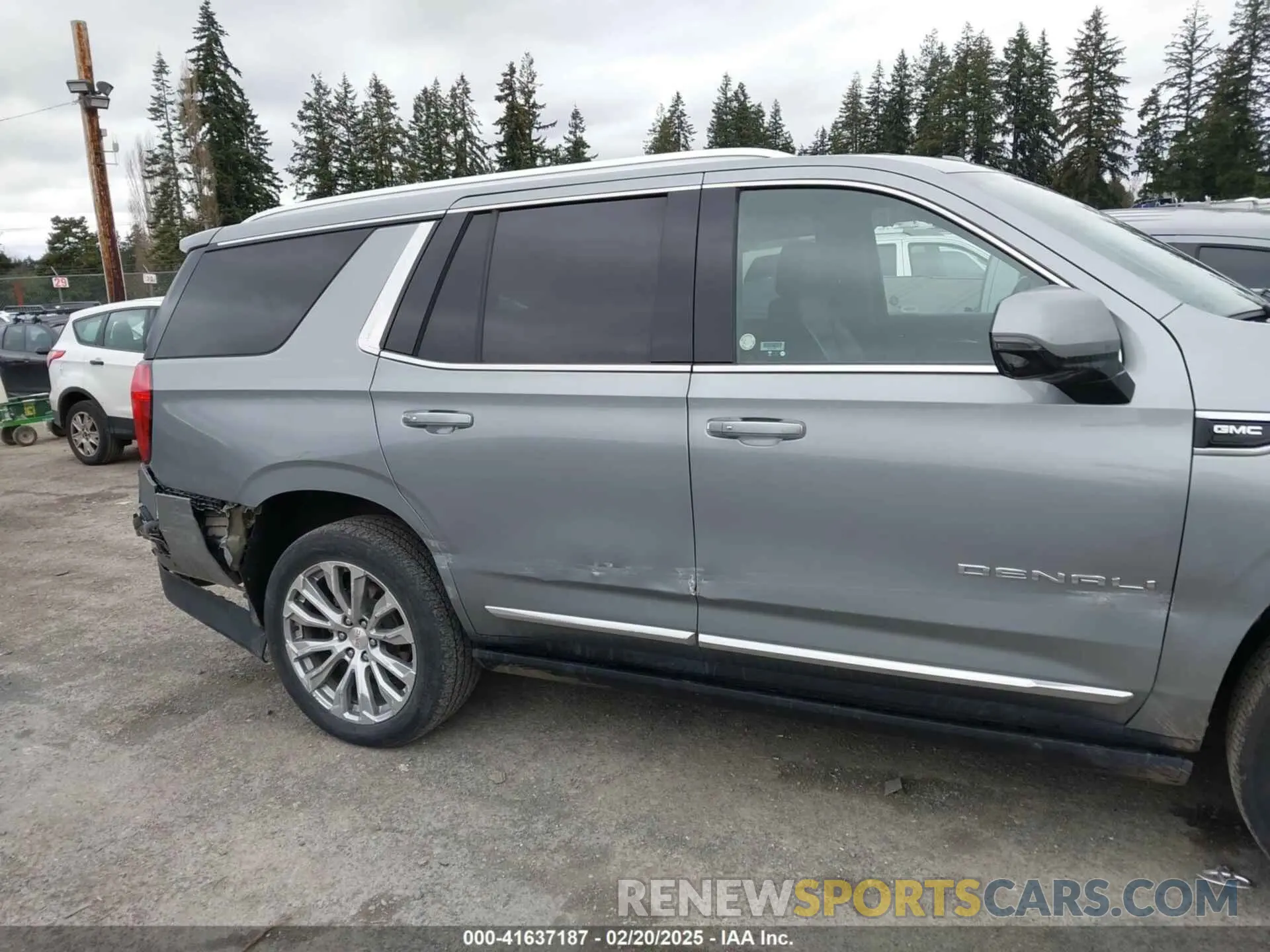 13 Photograph of a damaged car 1GKS2DKL1PR230416 GMC YUKON 2023
