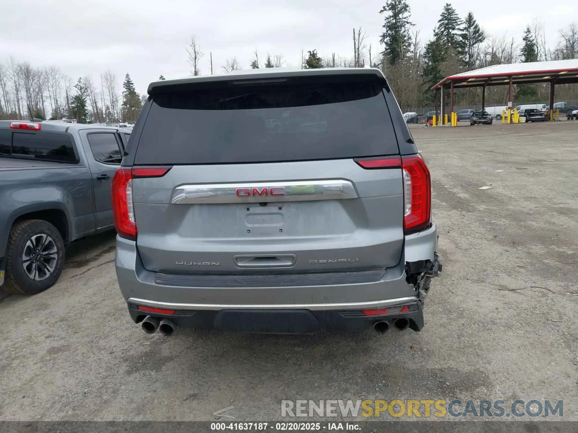 16 Photograph of a damaged car 1GKS2DKL1PR230416 GMC YUKON 2023