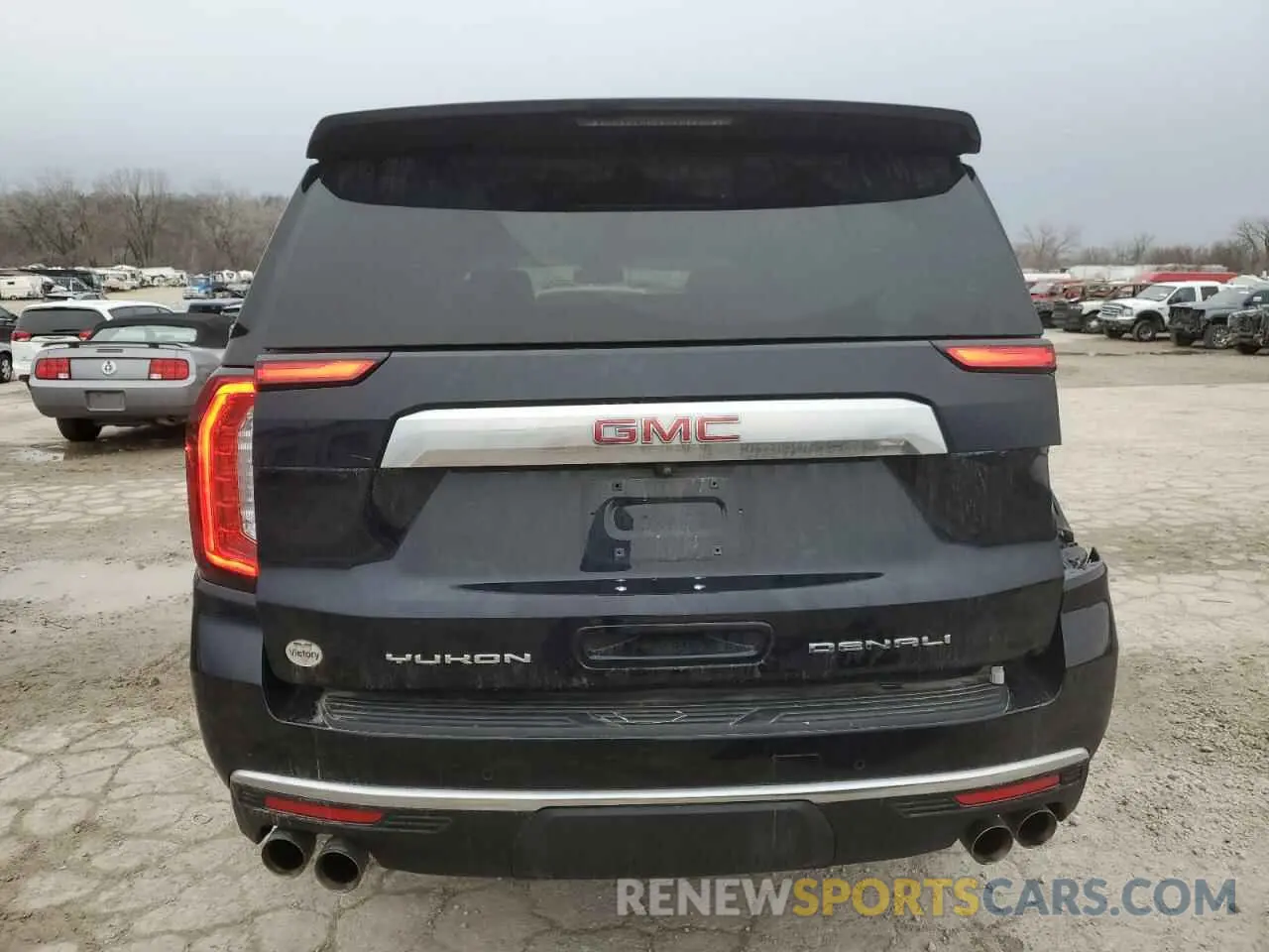 6 Photograph of a damaged car 1GKS2DKL5PR270918 GMC YUKON 2023