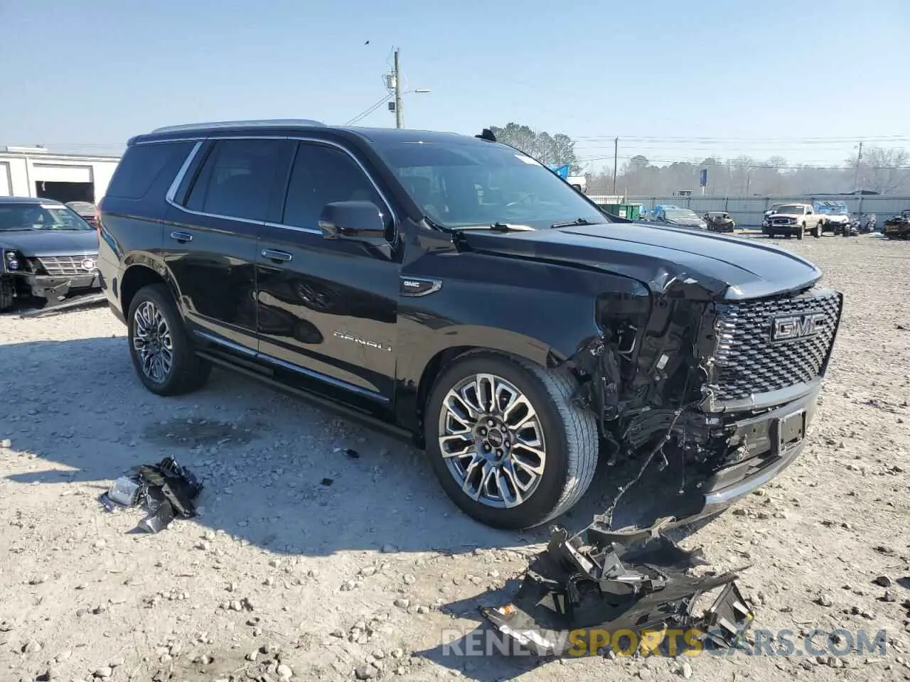 4 Photograph of a damaged car 1GKS2EKL1PR120178 GMC YUKON 2023