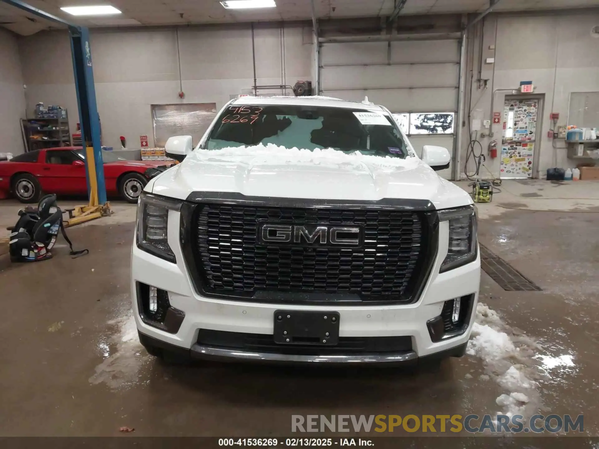 11 Photograph of a damaged car 1GKS2EKL5PR329276 GMC YUKON 2023