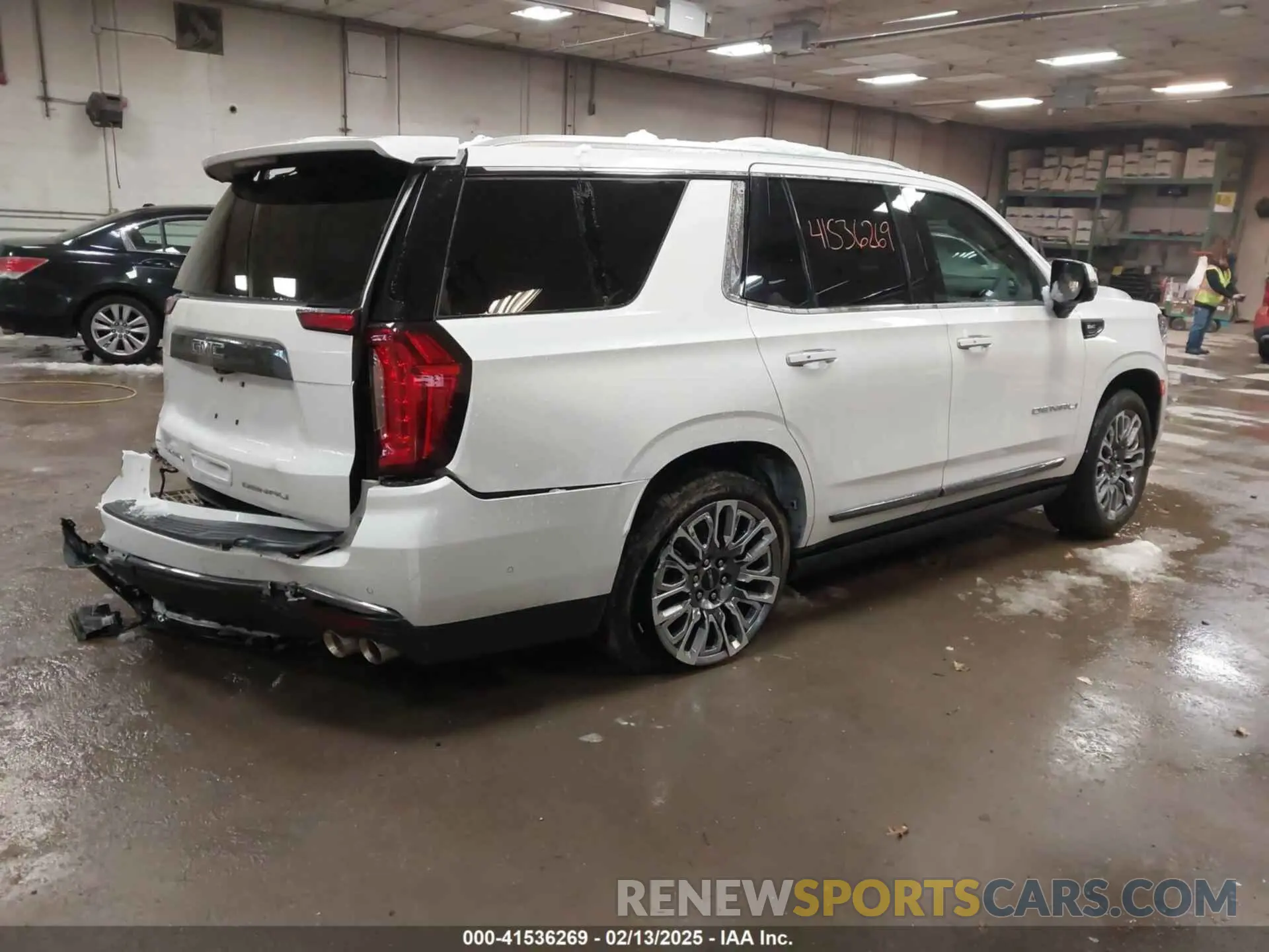 4 Photograph of a damaged car 1GKS2EKL5PR329276 GMC YUKON 2023
