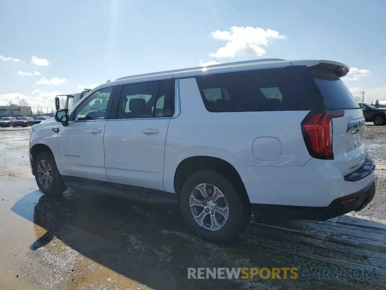 2 Photograph of a damaged car 1GKS2FKD8PR225086 GMC YUKON 2023