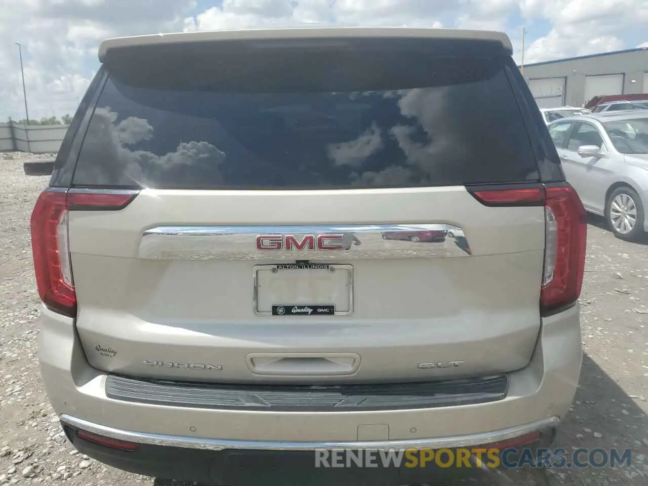 6 Photograph of a damaged car 1GKS2GKD1PR247839 GMC YUKON 2023