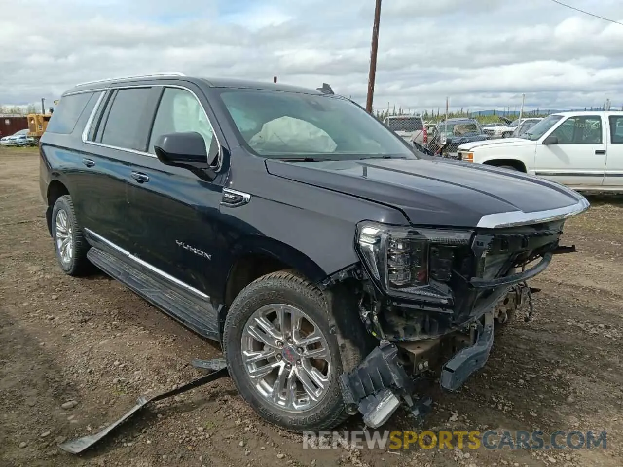 4 Photograph of a damaged car 1GKS2GKD2PR157079 GMC YUKON 2023