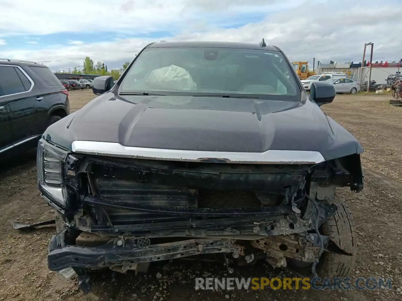 5 Photograph of a damaged car 1GKS2GKD2PR157079 GMC YUKON 2023