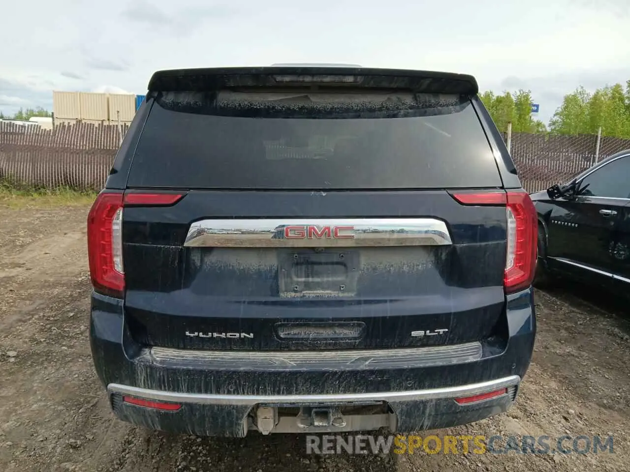 6 Photograph of a damaged car 1GKS2GKD2PR157079 GMC YUKON 2023