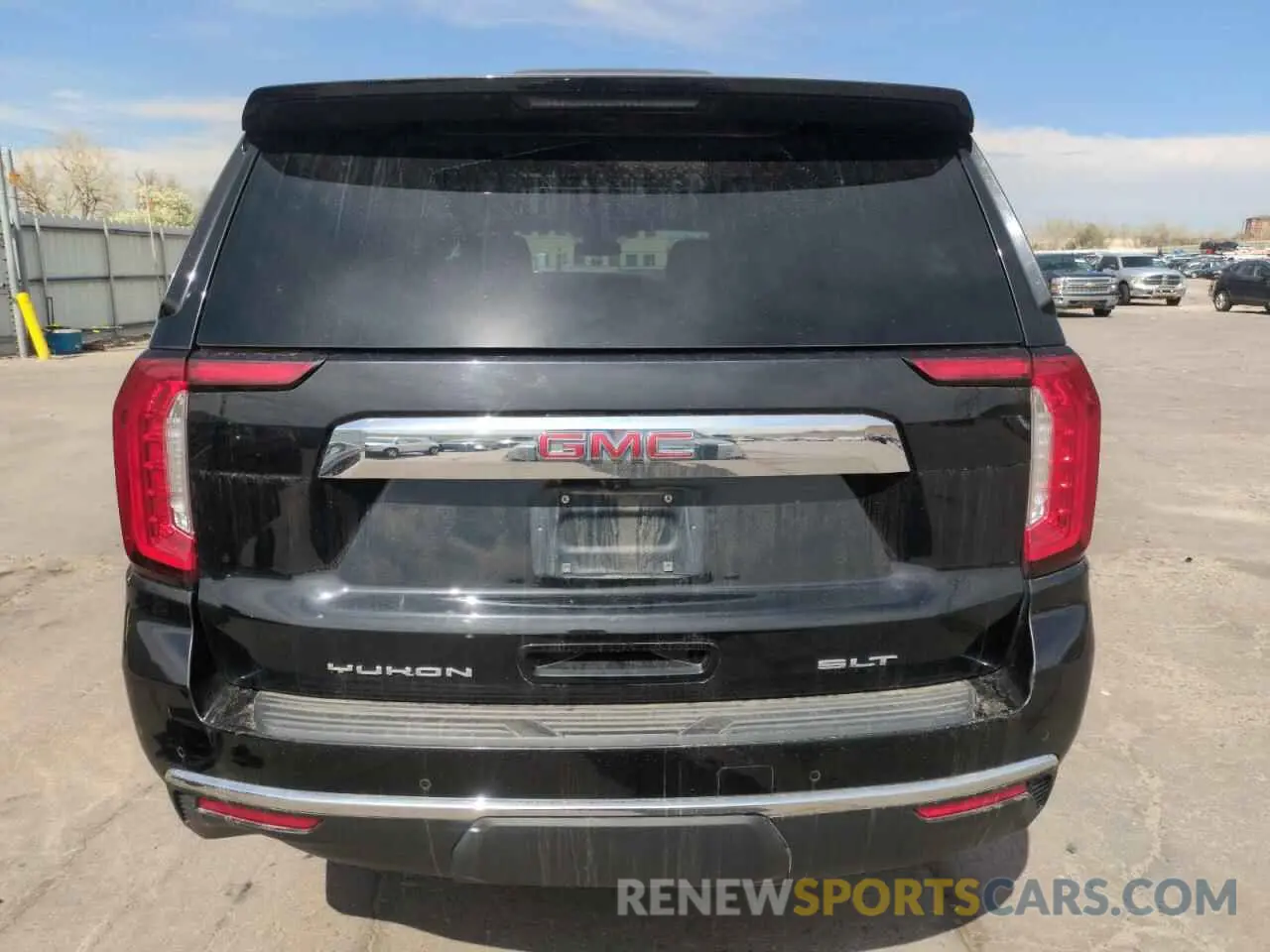 6 Photograph of a damaged car 1GKS2GKD3PR282110 GMC YUKON 2023