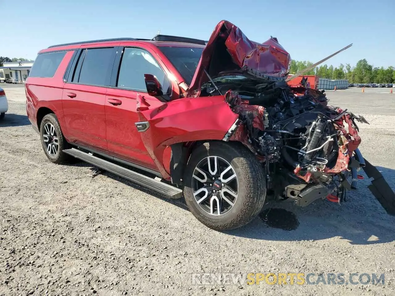 4 Photograph of a damaged car 1GKS2HKD3PR428270 GMC YUKON 2023