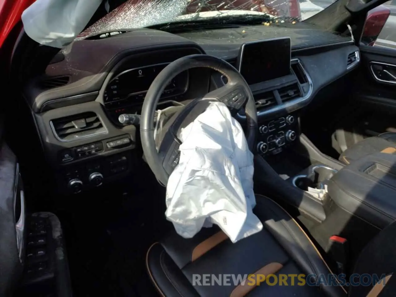 8 Photograph of a damaged car 1GKS2HKD3PR428270 GMC YUKON 2023