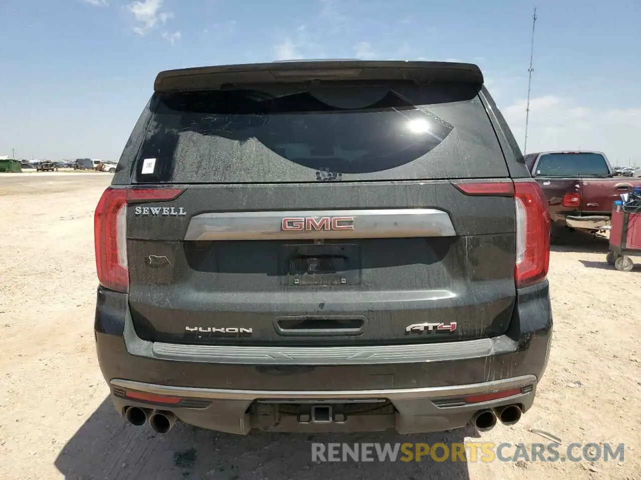 6 Photograph of a damaged car 1GKS2HKL0PR408551 GMC YUKON 2023