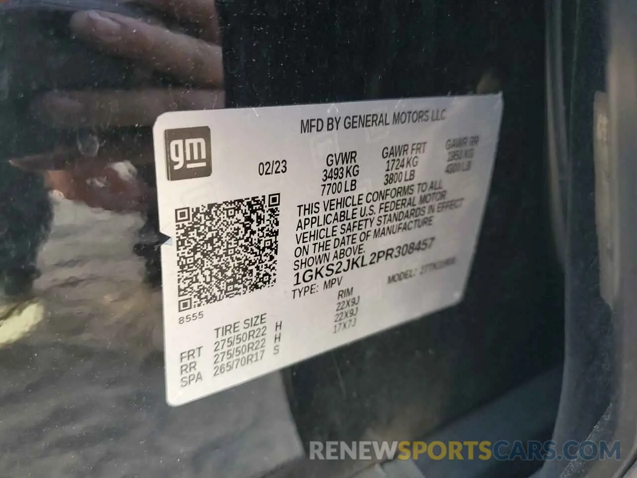 13 Photograph of a damaged car 1GKS2JKL2PR308457 GMC YUKON 2023