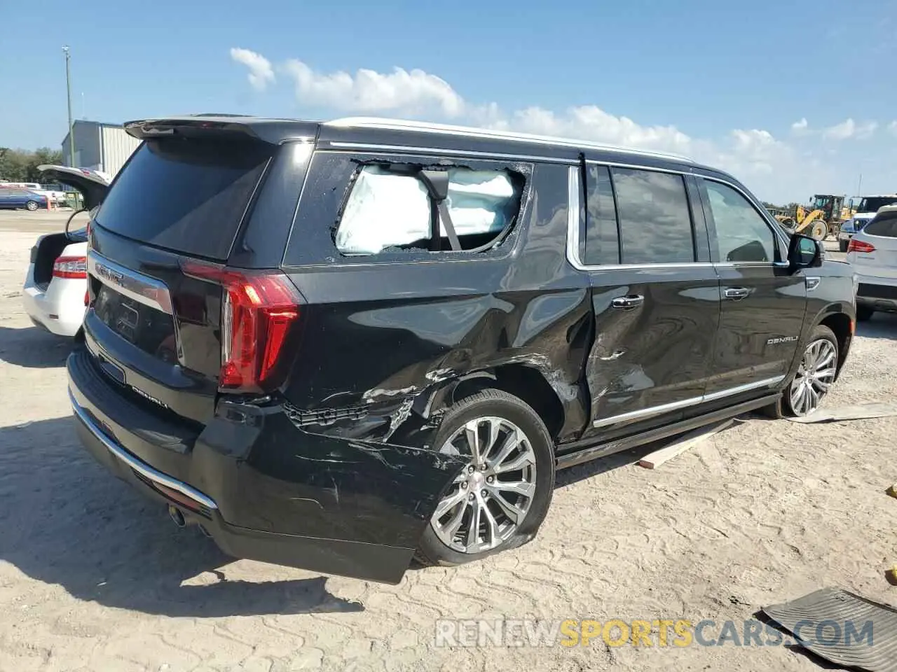 3 Photograph of a damaged car 1GKS2JKL2PR308457 GMC YUKON 2023