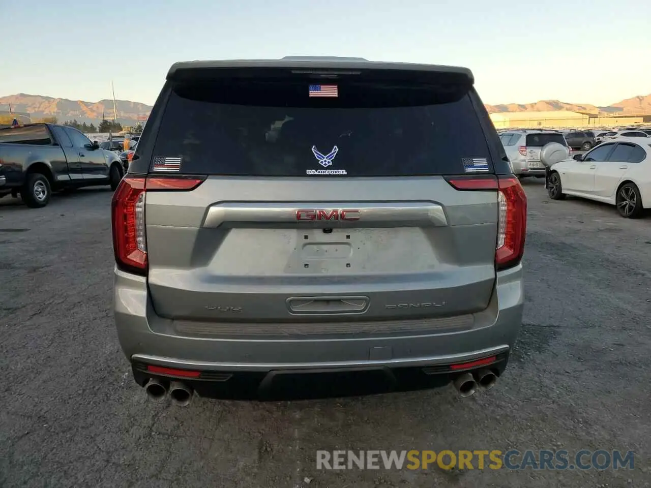 6 Photograph of a damaged car 1GKS2JKL8PR173615 GMC YUKON 2023