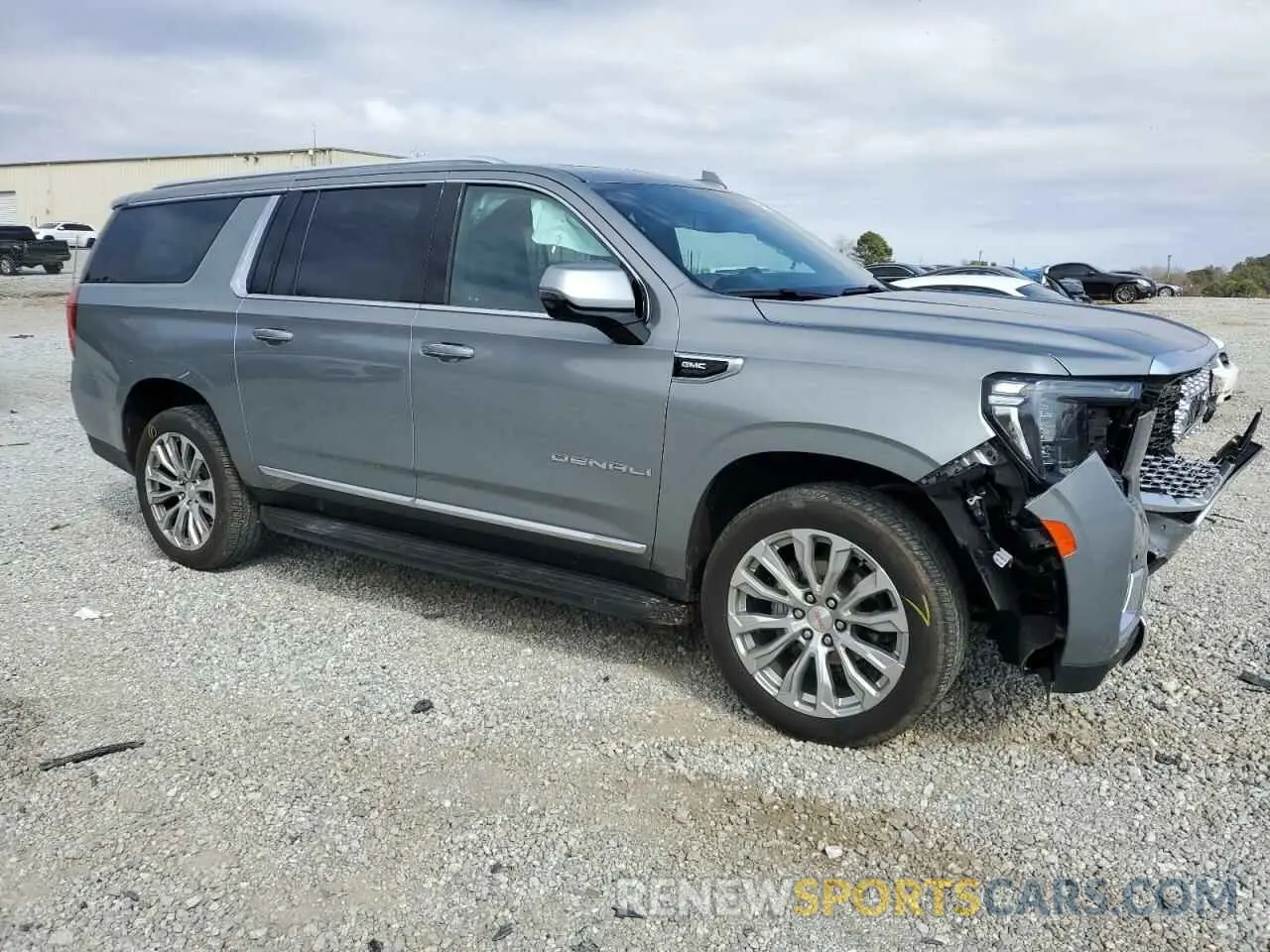 4 Photograph of a damaged car 1GKS2JKL8PR504497 GMC YUKON 2023