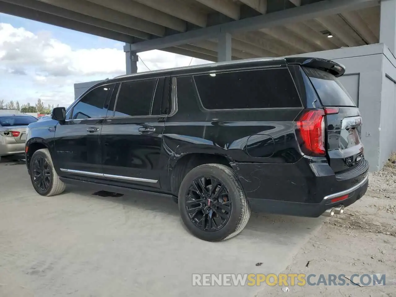 2 Photograph of a damaged car 1GKS2JKL9PR393538 GMC YUKON 2023