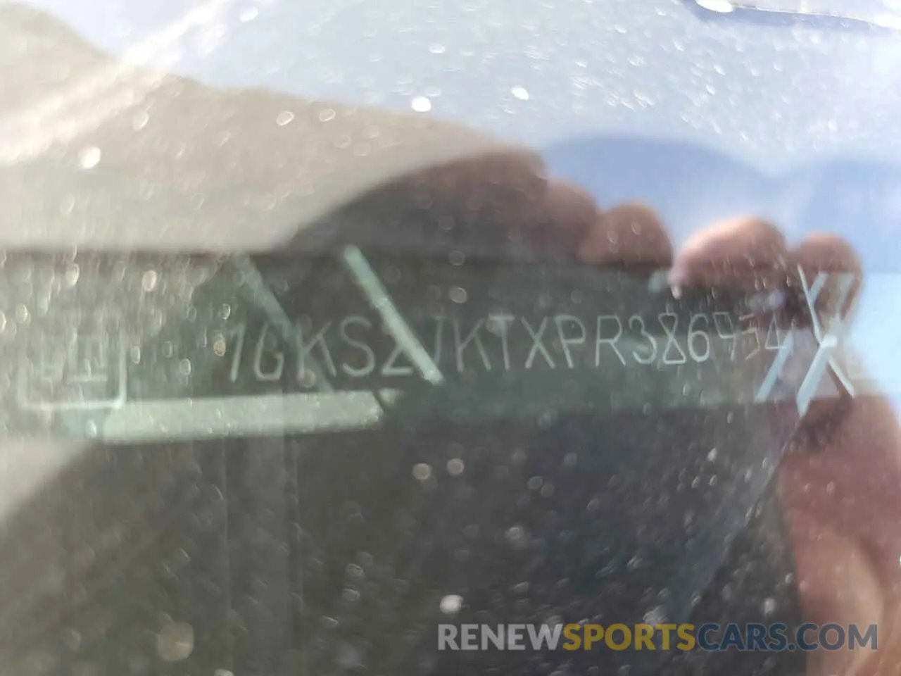 13 Photograph of a damaged car 1GKS2JKTXPR386954 GMC YUKON 2023