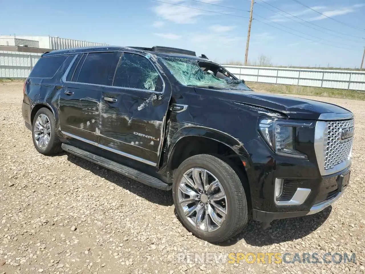 4 Photograph of a damaged car 1GKS2JKTXPR386954 GMC YUKON 2023