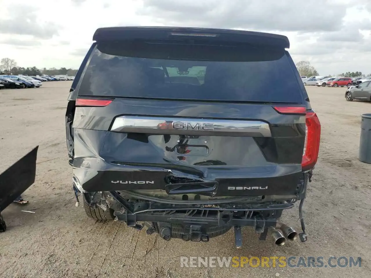 6 Photograph of a damaged car 1GKS2KKL1PR147525 GMC YUKON 2023