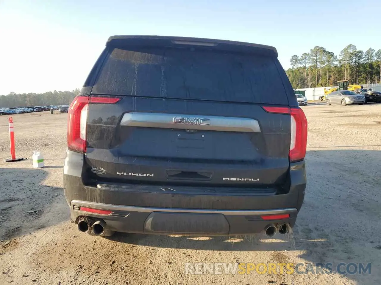 6 Photograph of a damaged car 1GKS2KKLXPR134840 GMC YUKON 2023